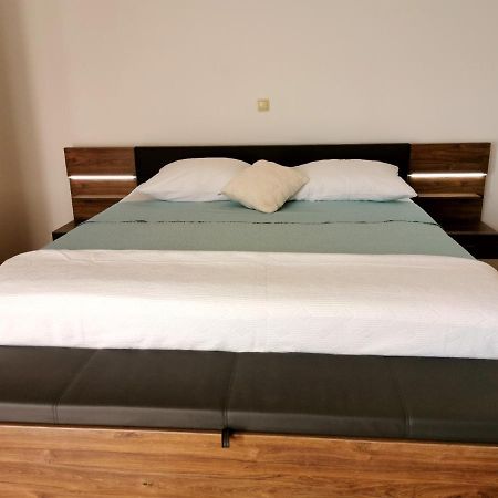 Apartment Brala Posedarje Ngoại thất bức ảnh