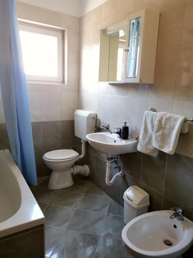 Apartment Brala Posedarje Ngoại thất bức ảnh
