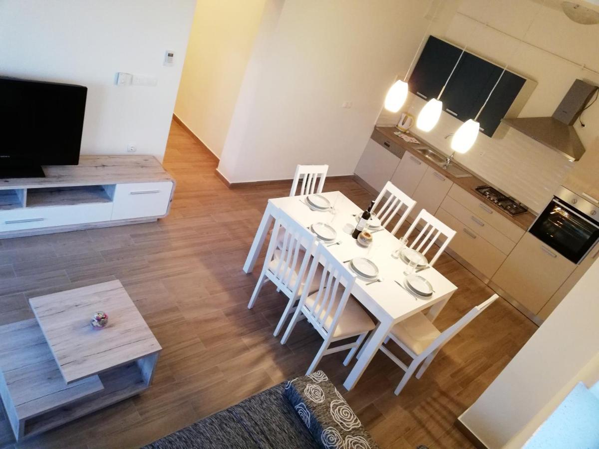 Apartment Brala Posedarje Ngoại thất bức ảnh