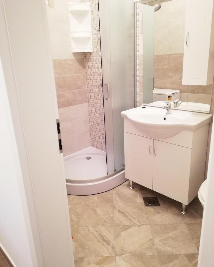 Apartment Brala Posedarje Ngoại thất bức ảnh